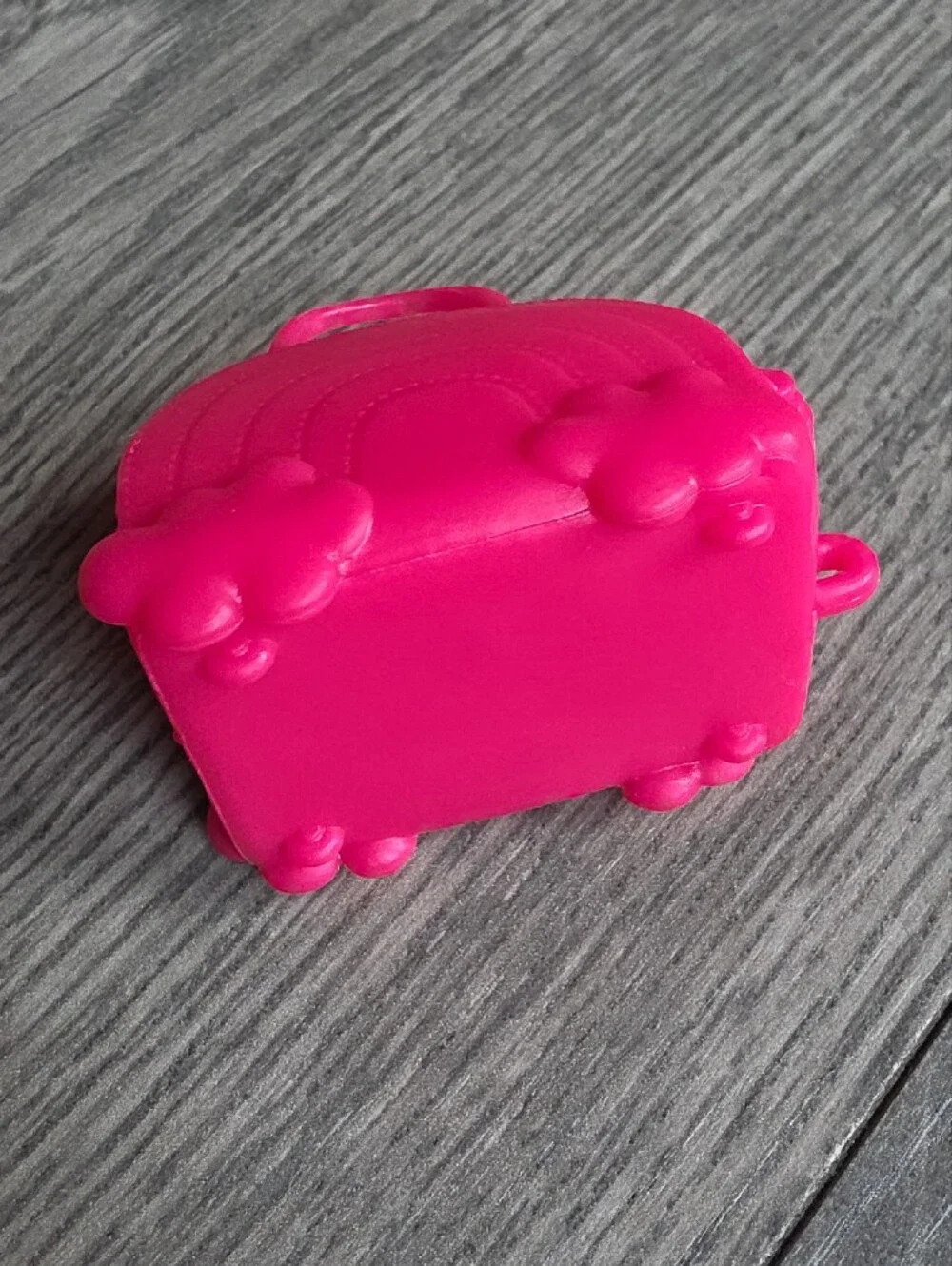 Just Play Barbie Deluxe Pet Dreamhouse Replacement Pet Carrier / Rainbow, Used
